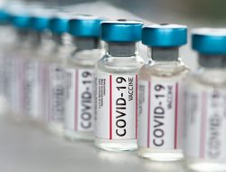Menkes: 450 Ribu Nakes Sudah Terima Booster Vaksin