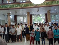 Silaturahmi Ramadhan, Masjid Nurul Huda Bekasi Utara beri Santunan Anak Yatim dan Dhuafa