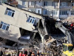 Update Gempa Turki: 2.351 Korban Tewas