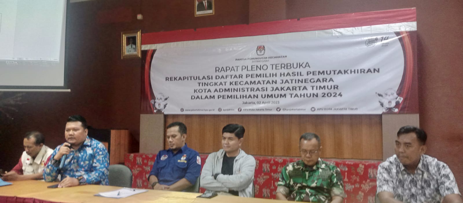 KPU Jaktim Gelar Rapat Pleno Pemutakhiran Data Kecamatan Jatinegara ...