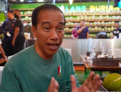 Rayakan Kemenangan Timnas, Jokowi Traktir Rombongan Makan Durian